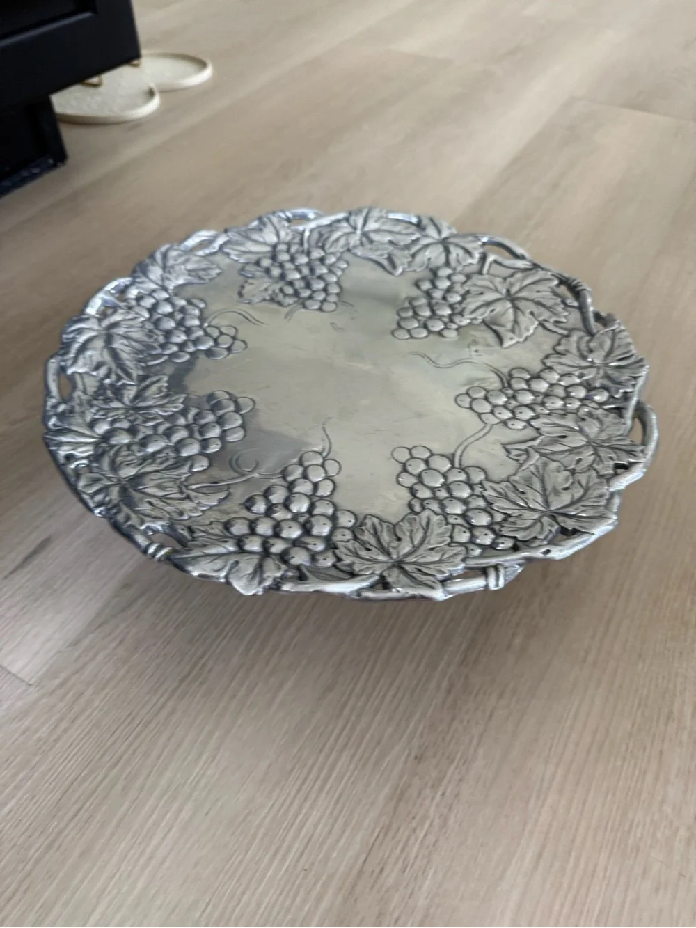 Arthur court Silver grape Decorative cake plate